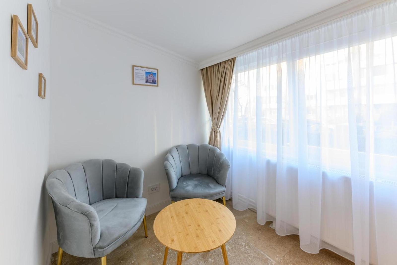 Five Stars Apartment Timisoara Esterno foto